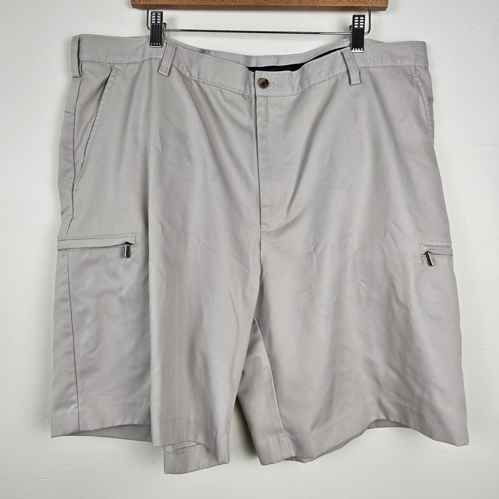 IZOD Shorts Men 42 Gray XFG Cargo Golf Performance Flat Front Stretch